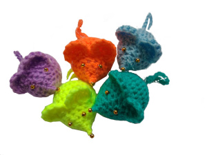 Россия Игрушка для кошек Мышка вязанная с кошачьей мятой (ручная работа)